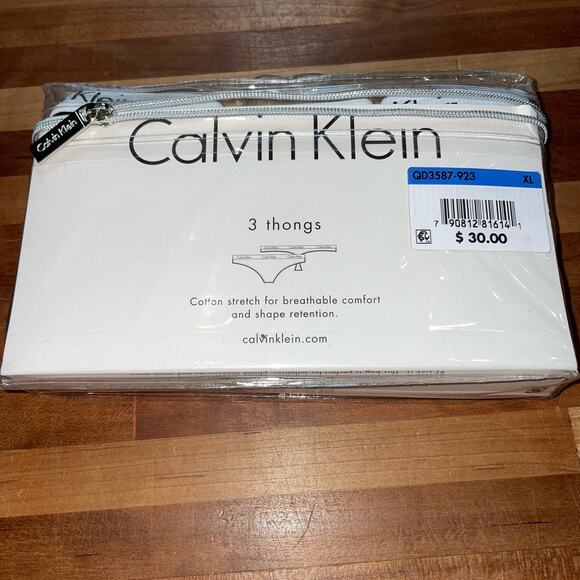 CALVIN KLEIN Carousel Cotton 3-Pack Thong Underwear QD3587 red/blue/black XL - Picture 2 of 8